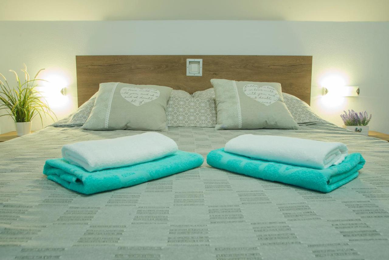 Studio Apartment Karlo Drežnik Grad Buitenkant foto